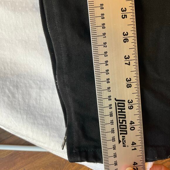 Fashion Nova Men Jeans size 40 Black Mid Rise Straight Leg - Picture 4 of 11